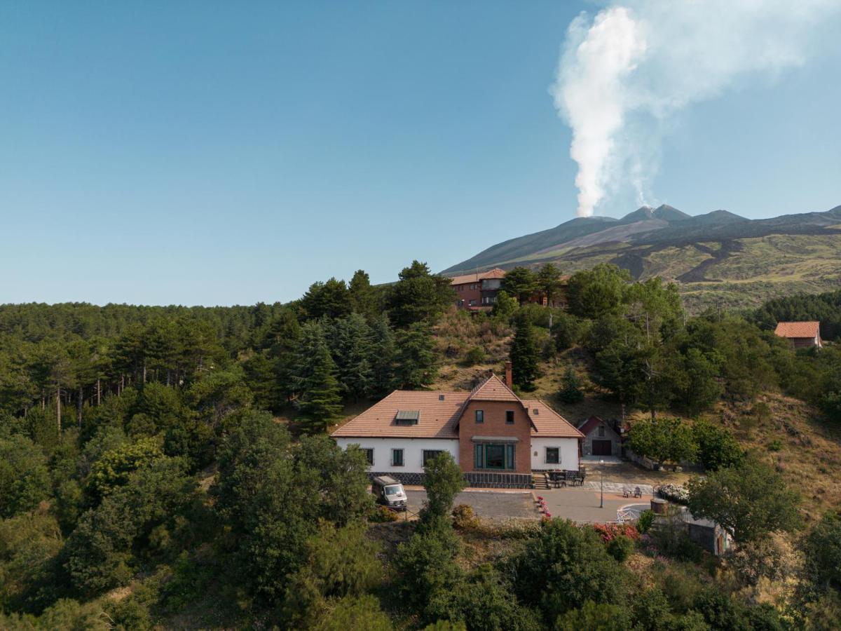 Hotel Villa Dorata Nicolosi Exterior photo